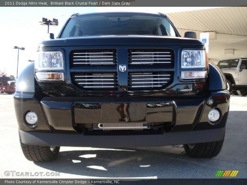 Brilliant Black Crystal Pearl / Dark Slate Gray 2011 Dodge Nitro Heat