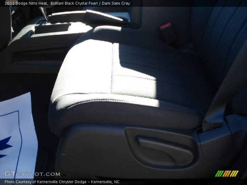 Brilliant Black Crystal Pearl / Dark Slate Gray 2011 Dodge Nitro Heat