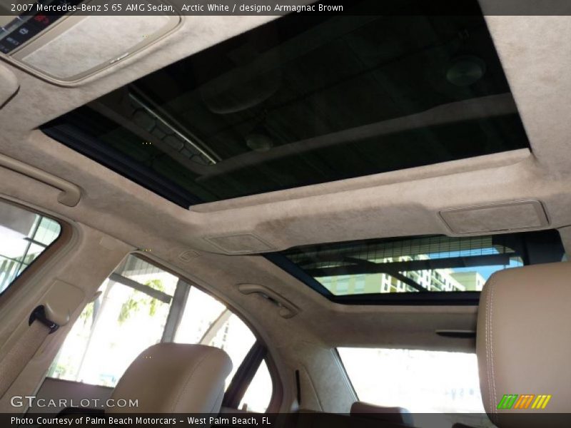 Sunroof of 2007 S 65 AMG Sedan
