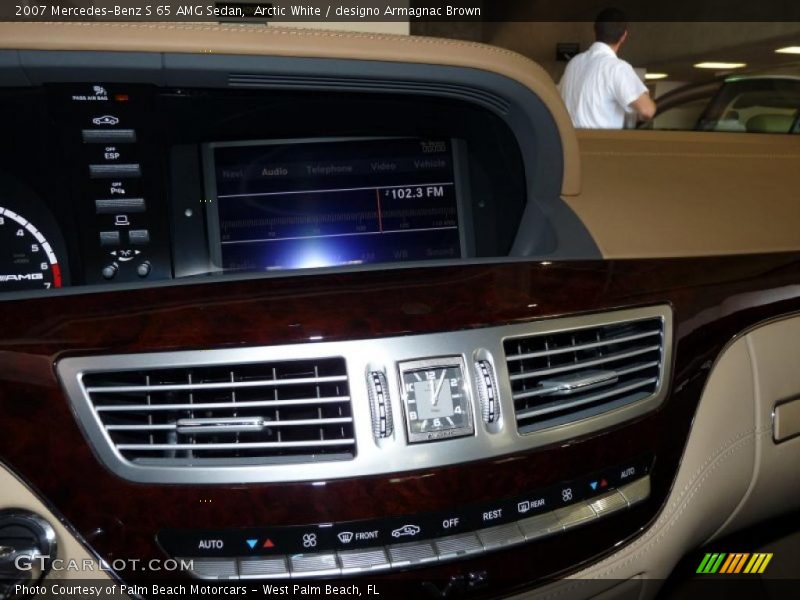 Controls of 2007 S 65 AMG Sedan