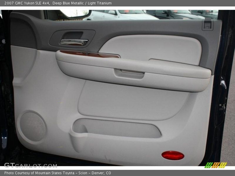 Deep Blue Metallic / Light Titanium 2007 GMC Yukon SLE 4x4