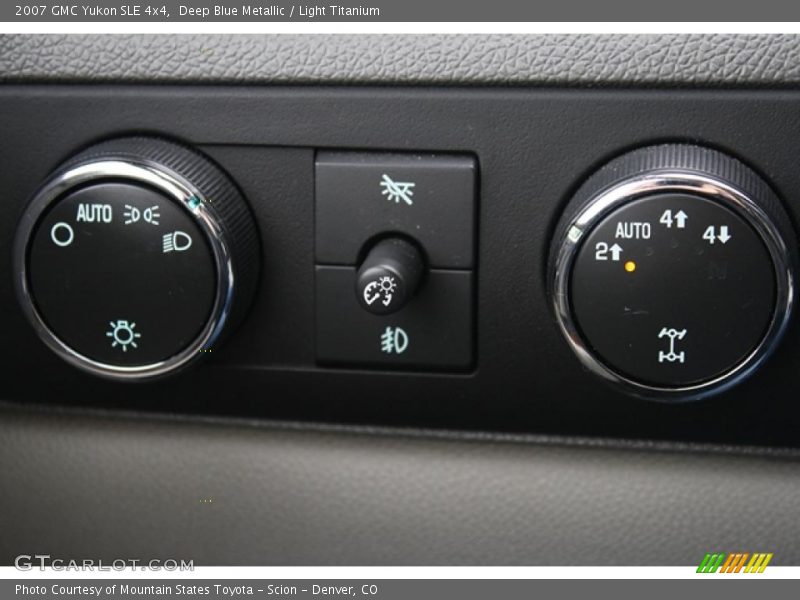Deep Blue Metallic / Light Titanium 2007 GMC Yukon SLE 4x4