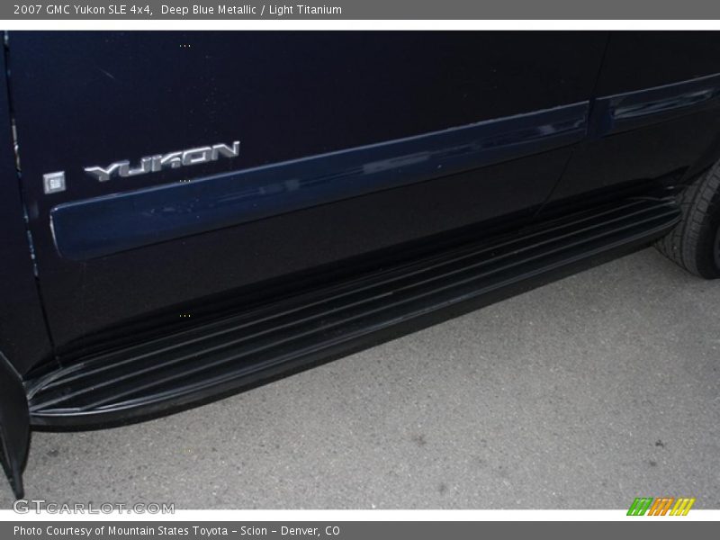 Deep Blue Metallic / Light Titanium 2007 GMC Yukon SLE 4x4
