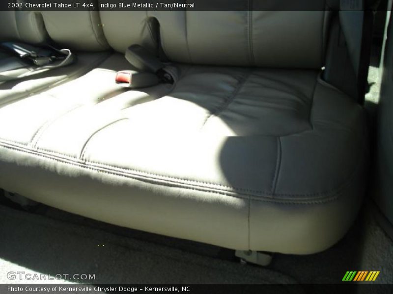 Indigo Blue Metallic / Tan/Neutral 2002 Chevrolet Tahoe LT 4x4