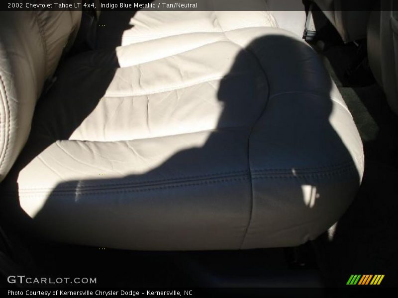 Indigo Blue Metallic / Tan/Neutral 2002 Chevrolet Tahoe LT 4x4