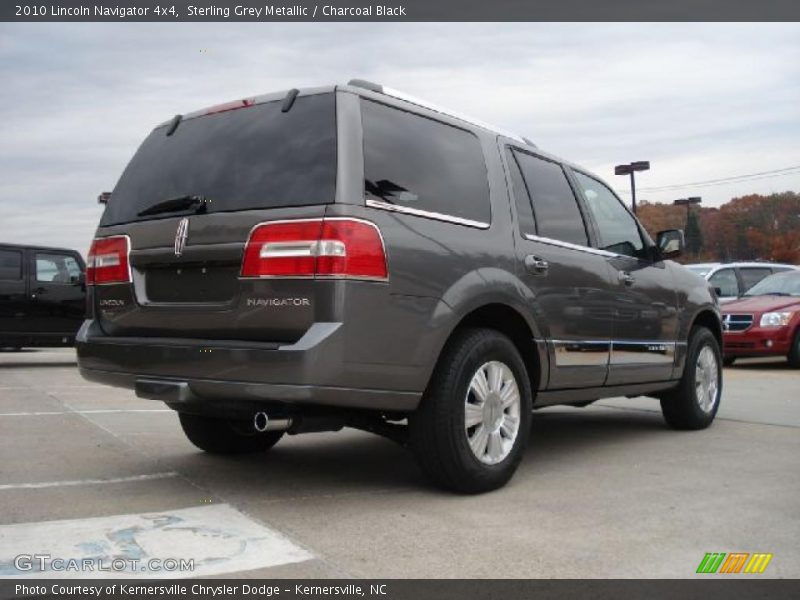 Sterling Grey Metallic / Charcoal Black 2010 Lincoln Navigator 4x4