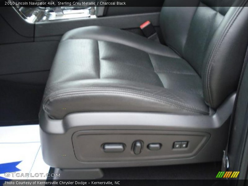 Sterling Grey Metallic / Charcoal Black 2010 Lincoln Navigator 4x4