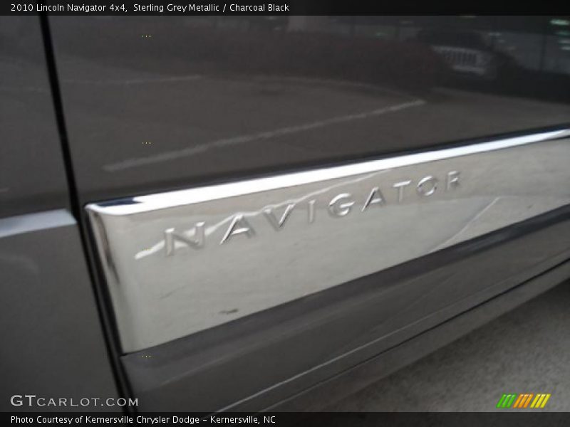 Sterling Grey Metallic / Charcoal Black 2010 Lincoln Navigator 4x4