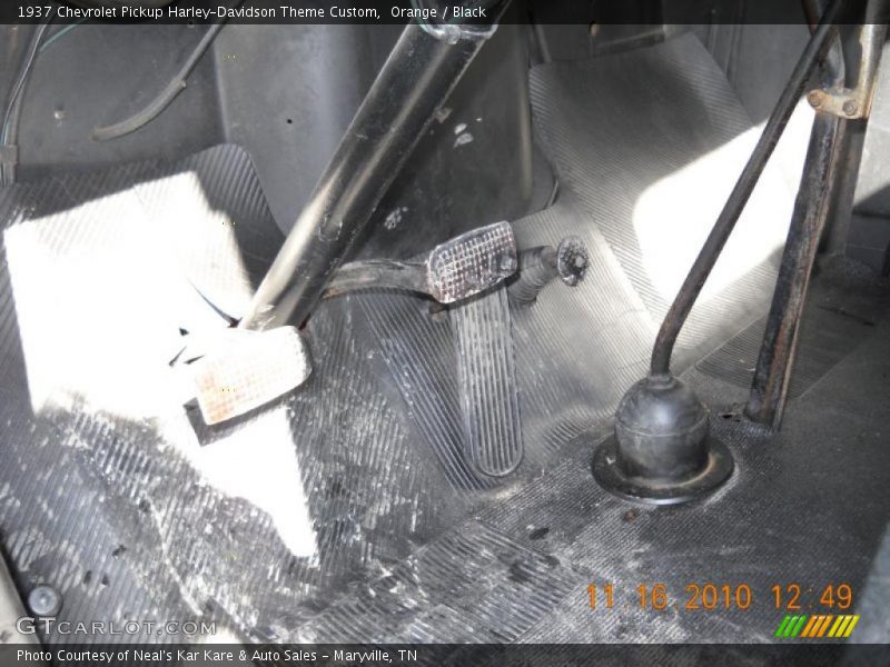 Controls of 1937 Pickup Harley-Davidson Theme Custom