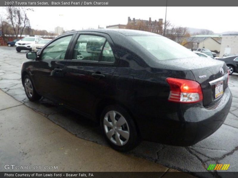 Black Sand Pearl / Dark Charcoal 2007 Toyota Yaris Sedan