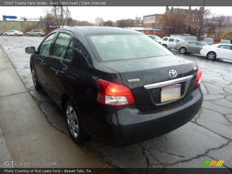 Black Sand Pearl / Dark Charcoal 2007 Toyota Yaris Sedan