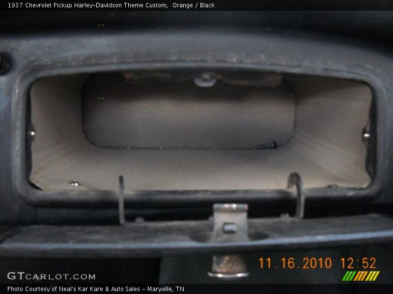 Controls of 1937 Pickup Harley-Davidson Theme Custom