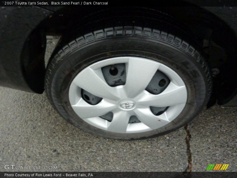 Black Sand Pearl / Dark Charcoal 2007 Toyota Yaris Sedan
