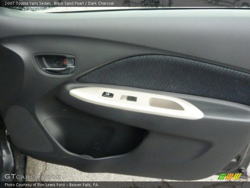 Black Sand Pearl / Dark Charcoal 2007 Toyota Yaris Sedan