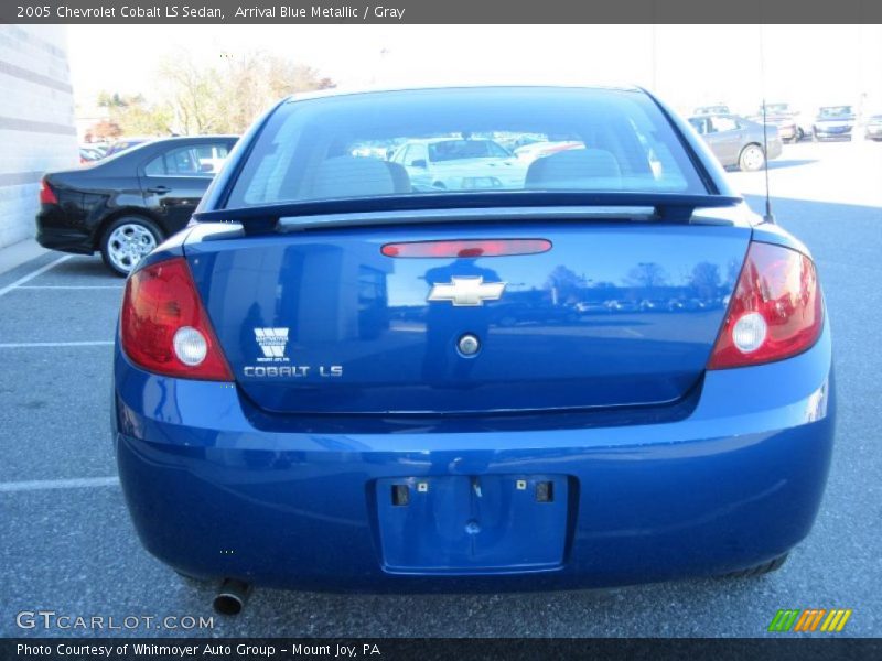 Arrival Blue Metallic / Gray 2005 Chevrolet Cobalt LS Sedan