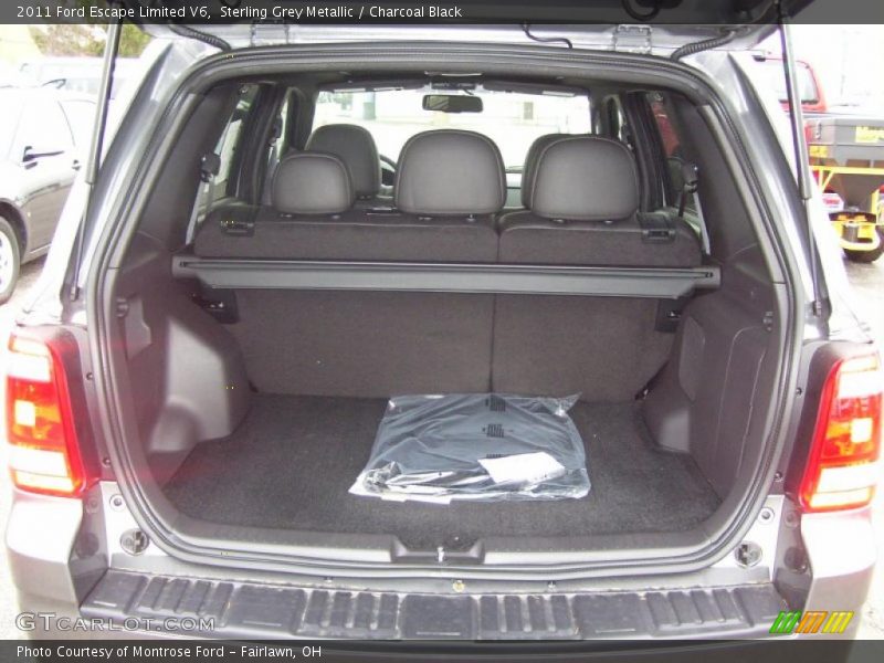  2011 Escape Limited V6 Trunk