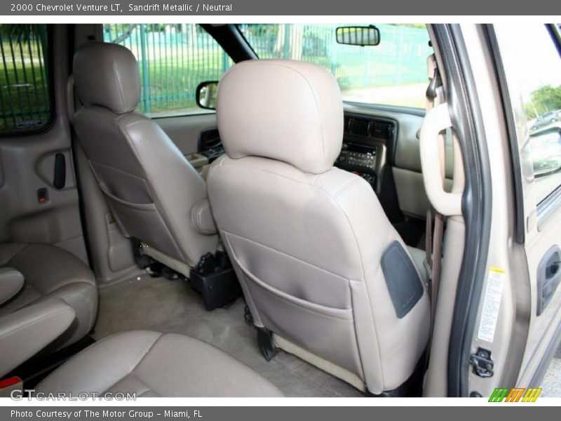  2000 Venture LT Neutral Interior