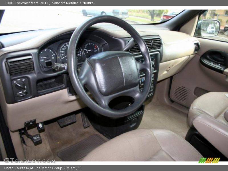 Neutral Interior - 2000 Venture LT 