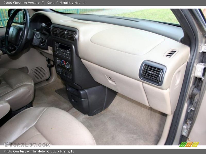 Sandrift Metallic / Neutral 2000 Chevrolet Venture LT