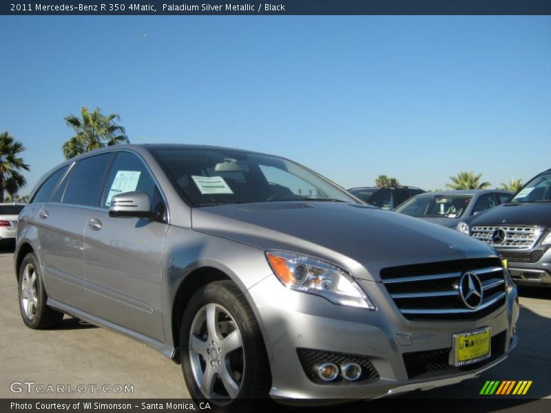 Paladium Silver Metallic / Black 2011 Mercedes-Benz R 350 4Matic