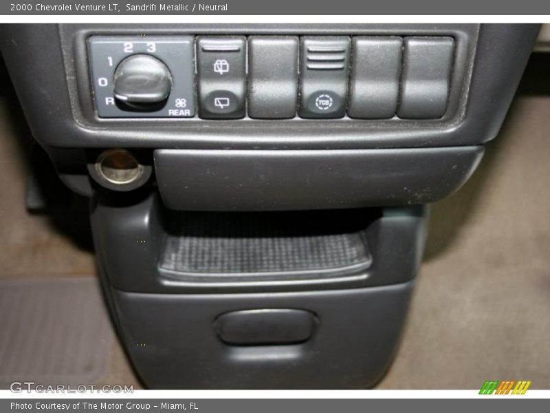 Controls of 2000 Venture LT