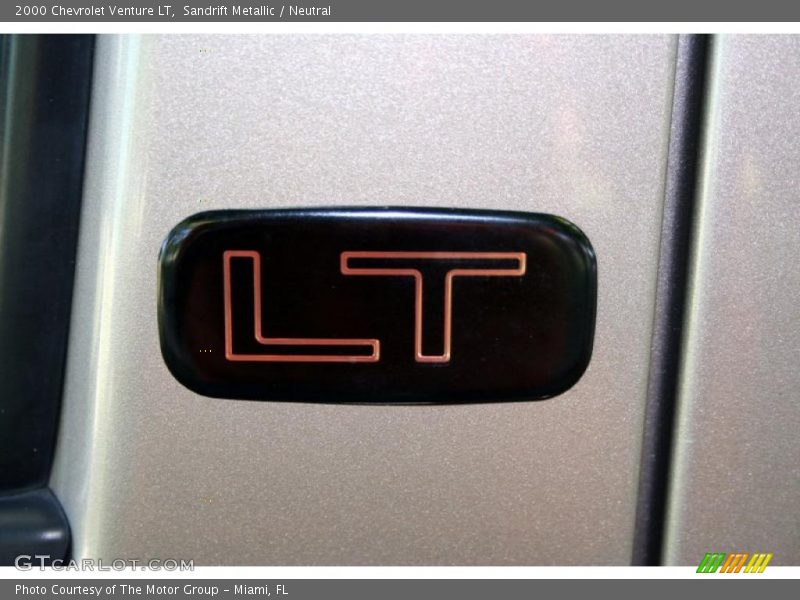 Sandrift Metallic / Neutral 2000 Chevrolet Venture LT