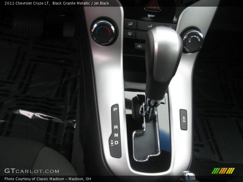 Black Granite Metallic / Jet Black 2011 Chevrolet Cruze LT