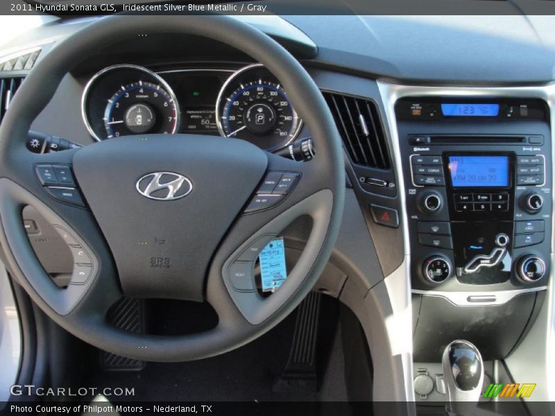 Dashboard of 2011 Sonata GLS