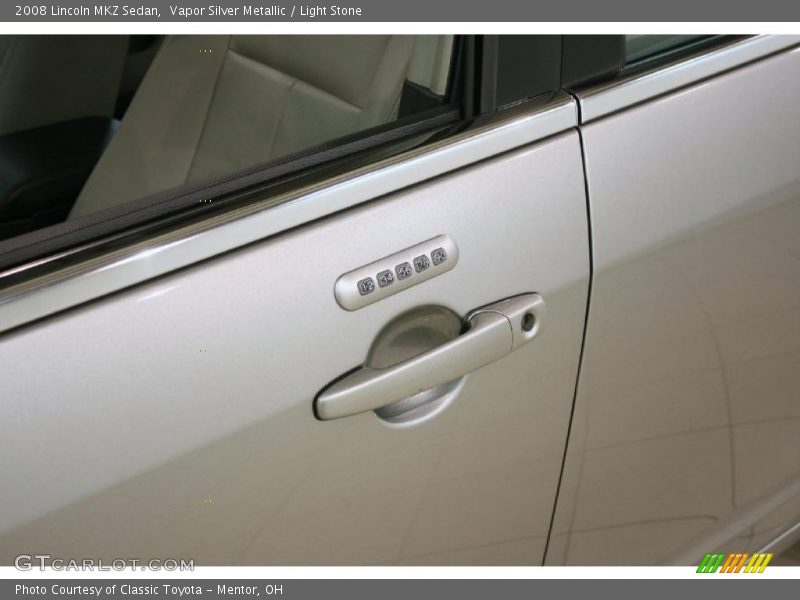 Vapor Silver Metallic / Light Stone 2008 Lincoln MKZ Sedan