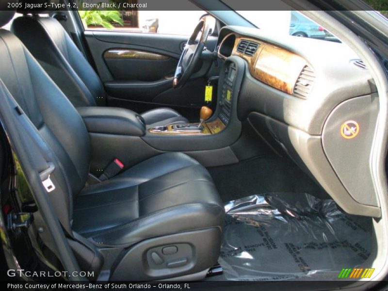  2005 S-Type 4.2 Charcoal Interior