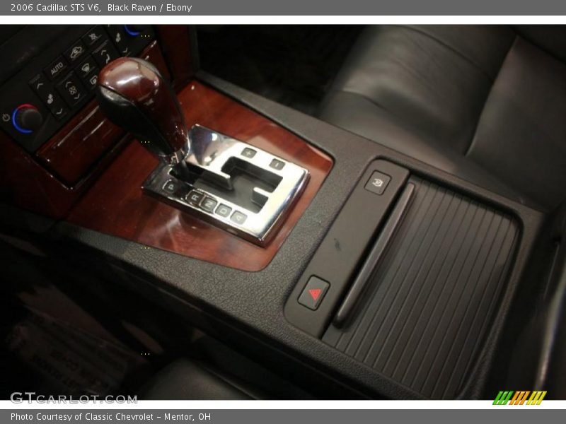 Black Raven / Ebony 2006 Cadillac STS V6