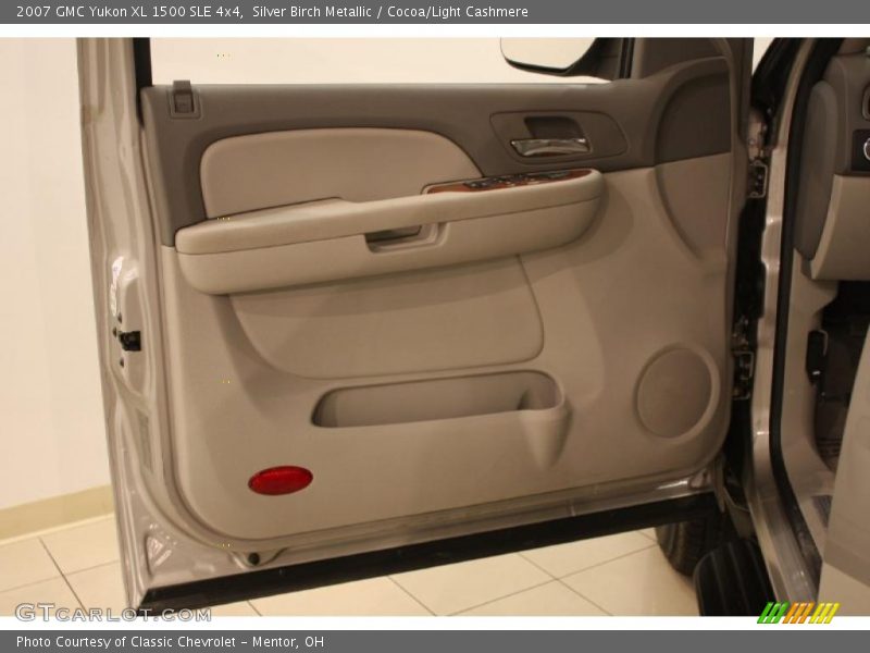 Silver Birch Metallic / Cocoa/Light Cashmere 2007 GMC Yukon XL 1500 SLE 4x4