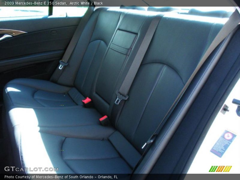 Arctic White / Black 2009 Mercedes-Benz E 350 Sedan