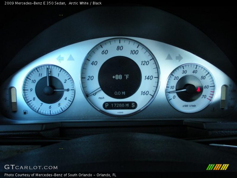 Arctic White / Black 2009 Mercedes-Benz E 350 Sedan