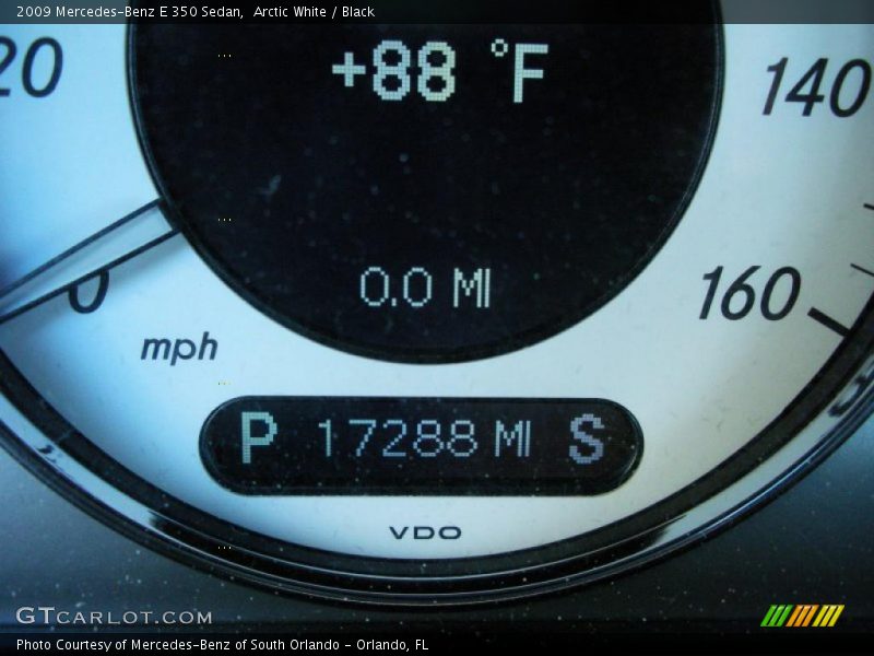 Arctic White / Black 2009 Mercedes-Benz E 350 Sedan