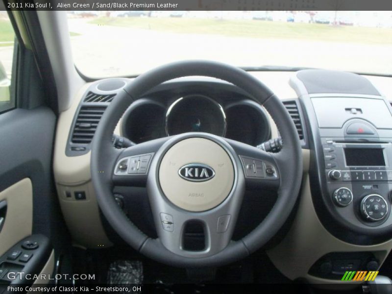 Alien Green / Sand/Black Premium Leather 2011 Kia Soul !