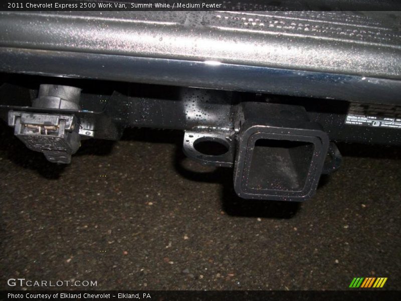 Summit White / Medium Pewter 2011 Chevrolet Express 2500 Work Van