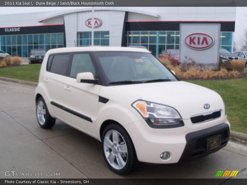 Dune Beige / Sand/Black Houndstooth Cloth 2011 Kia Soul !