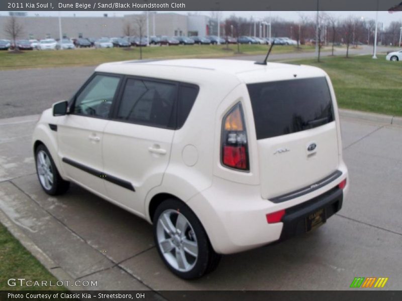 Dune Beige / Sand/Black Houndstooth Cloth 2011 Kia Soul !