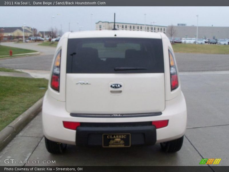 Dune Beige / Sand/Black Houndstooth Cloth 2011 Kia Soul !