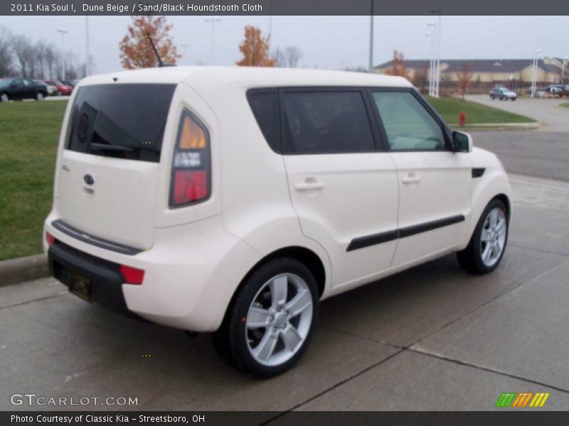 Dune Beige / Sand/Black Houndstooth Cloth 2011 Kia Soul !