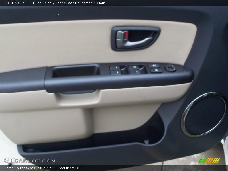 Dune Beige / Sand/Black Houndstooth Cloth 2011 Kia Soul !
