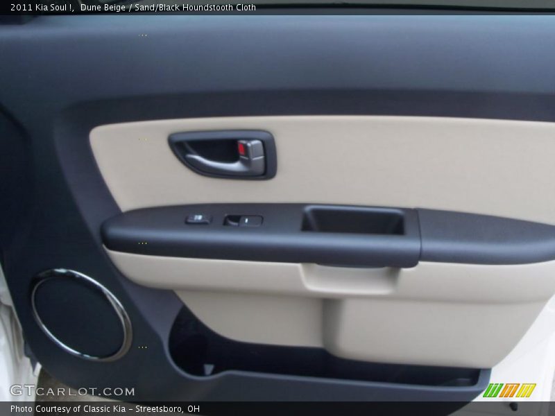 Dune Beige / Sand/Black Houndstooth Cloth 2011 Kia Soul !