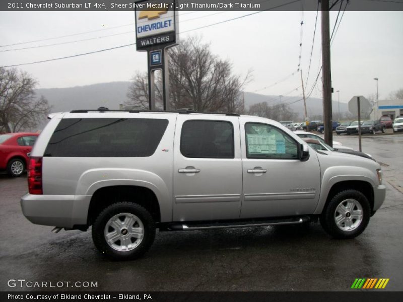 Sheer Silver Metallic / Light Titanium/Dark Titanium 2011 Chevrolet Suburban LT 4x4