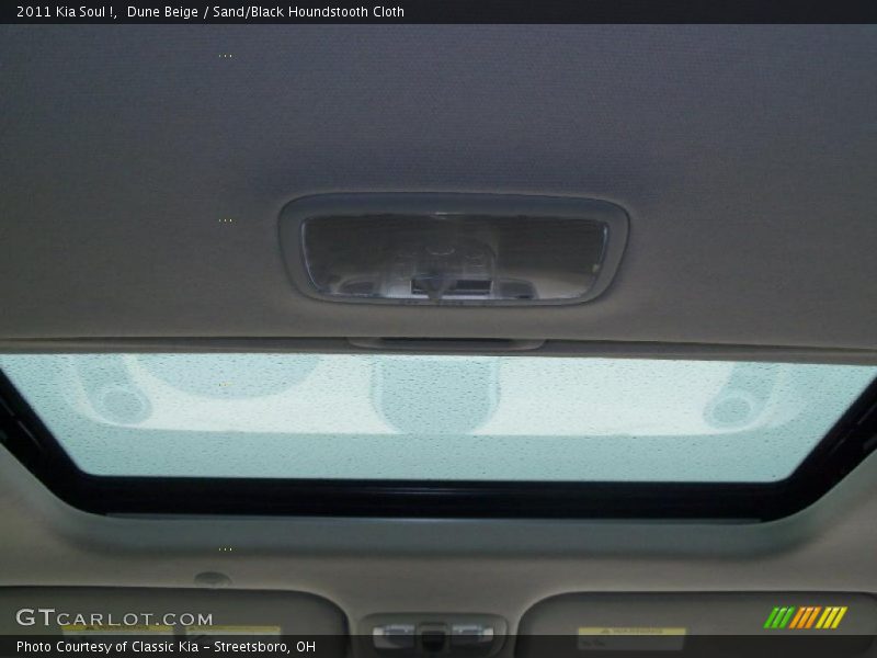 Dune Beige / Sand/Black Houndstooth Cloth 2011 Kia Soul !