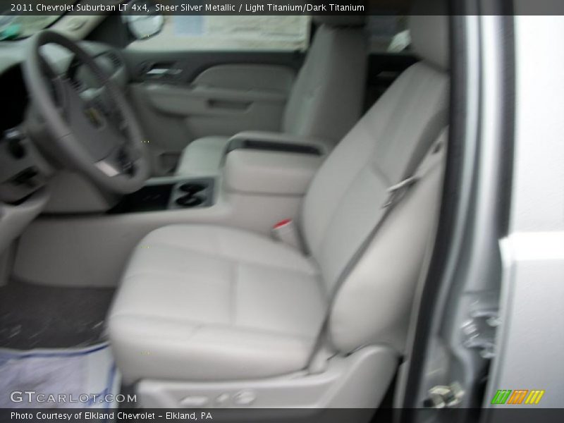 Sheer Silver Metallic / Light Titanium/Dark Titanium 2011 Chevrolet Suburban LT 4x4