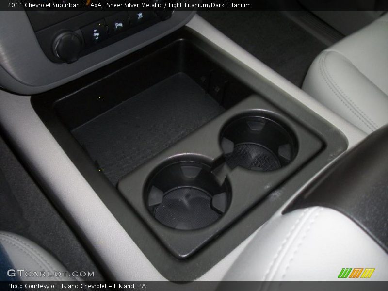 Sheer Silver Metallic / Light Titanium/Dark Titanium 2011 Chevrolet Suburban LT 4x4