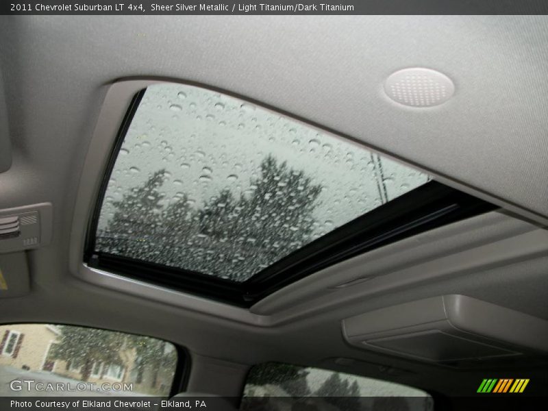 Sunroof of 2011 Suburban LT 4x4