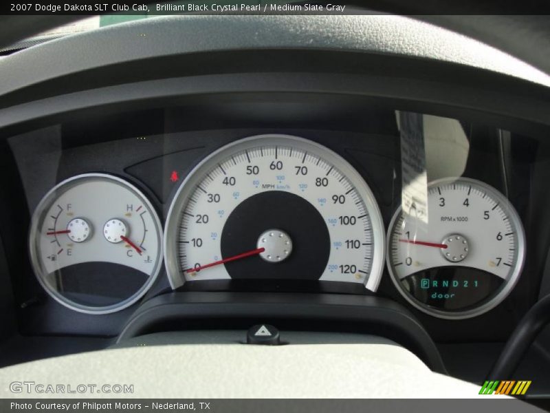  2007 Dakota SLT Club Cab SLT Club Cab Gauges