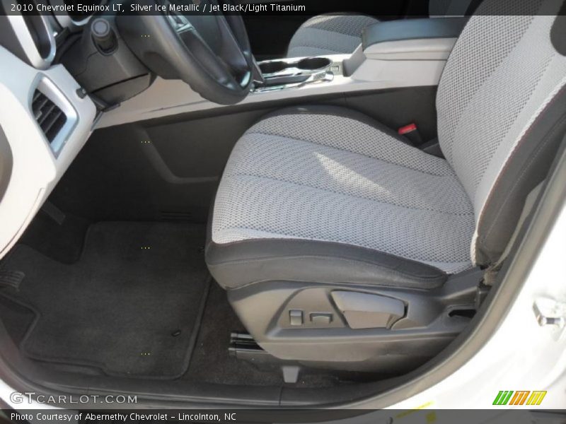 Silver Ice Metallic / Jet Black/Light Titanium 2010 Chevrolet Equinox LT